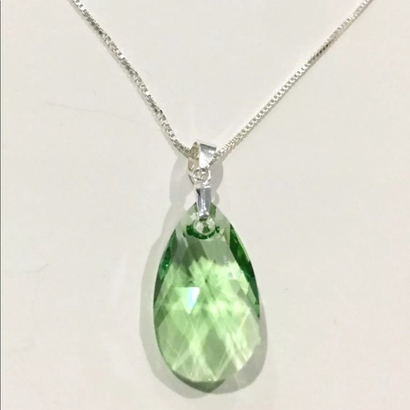 Sterling Silver Green Teardrop Raindrop Necklace - Picture 4 of 4